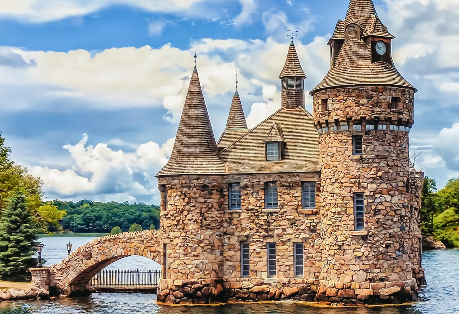 Gananoque: 1000 Islands Cruise & Optional Boldt Castle Entry — onboard the cruise