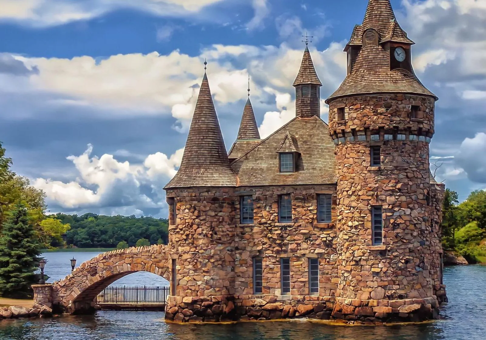 From Ivy Lea: 2-Hour Two Castle 1000 Islands Scenic Cruise — view from the water